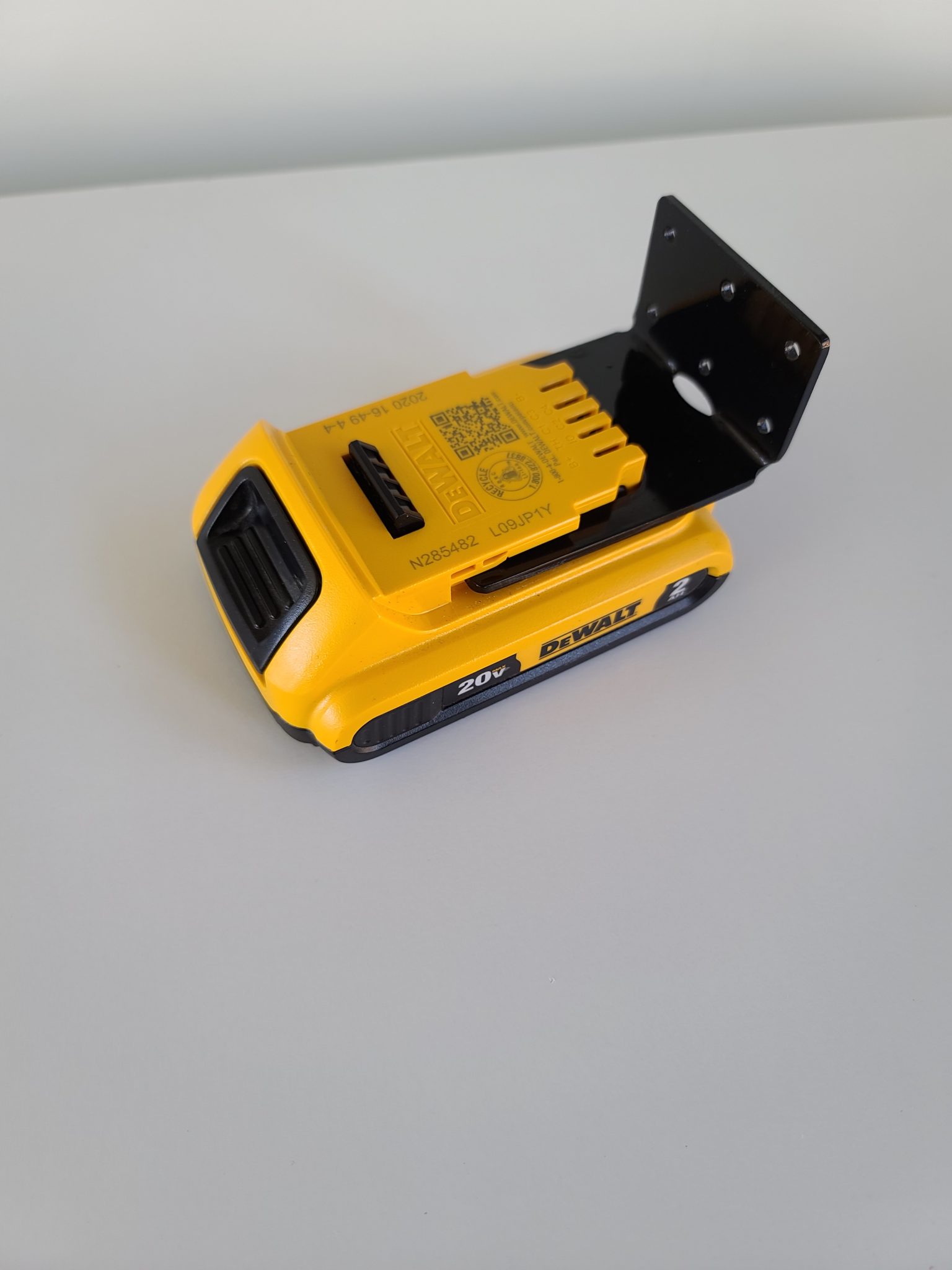 DeWalt Battery Holder (Straight Style) Exit Ø Customs